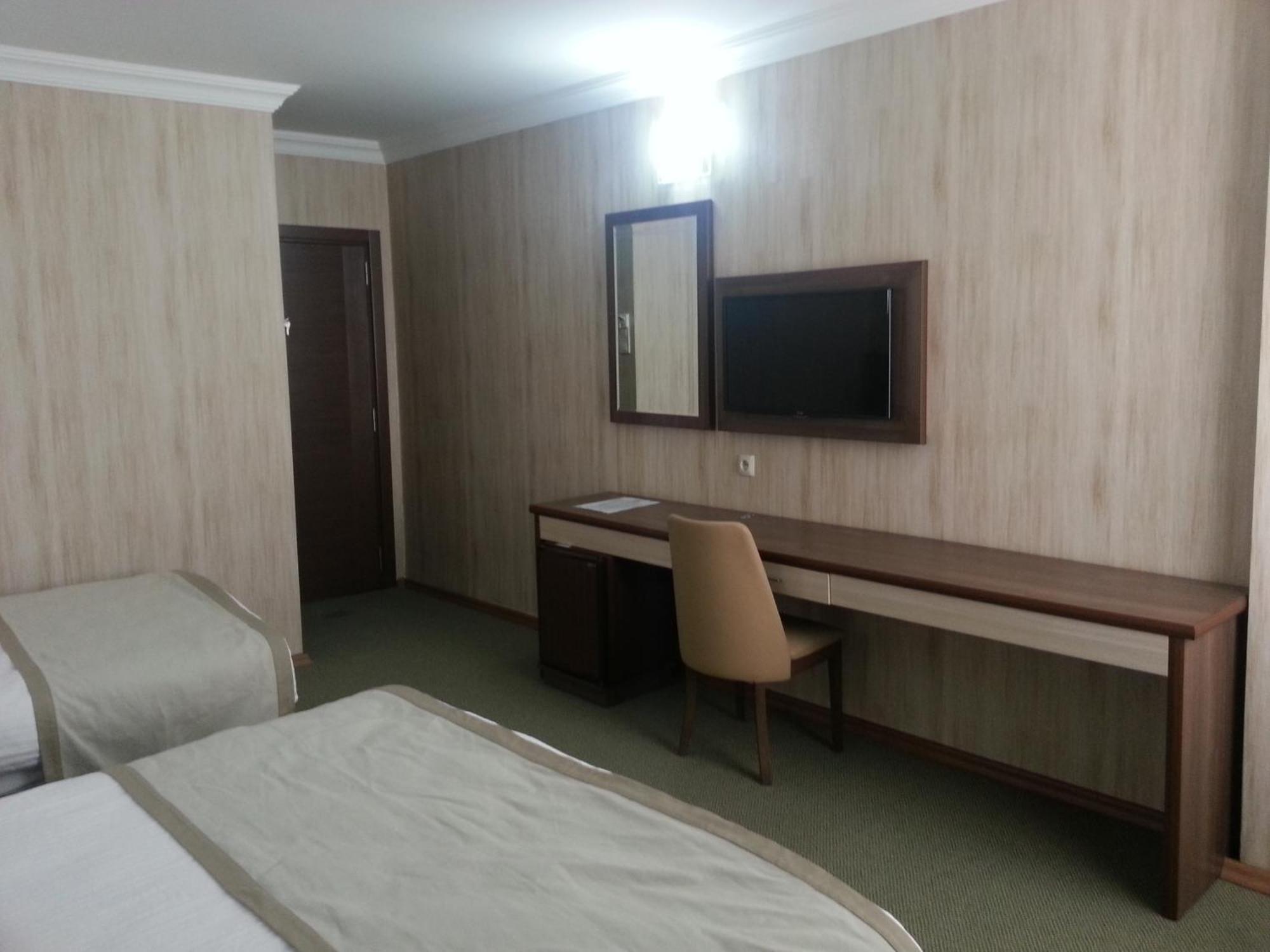 Hosta Otel Адана Экстерьер фото