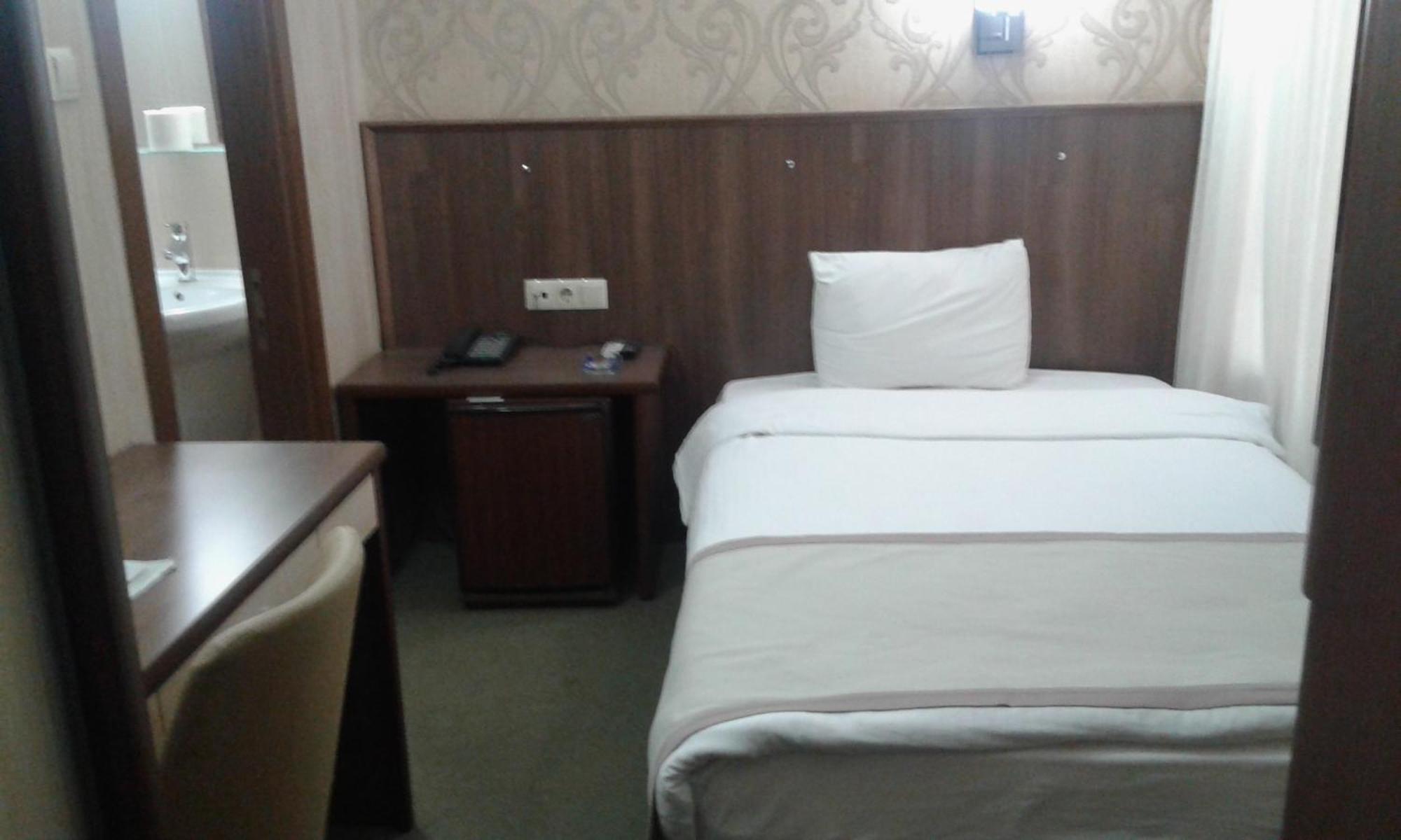 Hosta Otel Адана Экстерьер фото